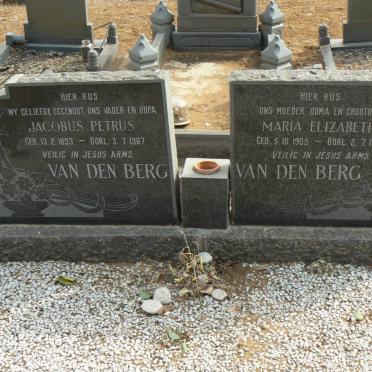 BERG Jacobus Petrus, van den 1893-1967 &amp; Maria Elizabeth 1905-1996