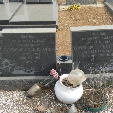 PRETORIUS Cornelius C. 1914-1967 &amp; Cornelia J. ESTERHUIZEN 1917-1991