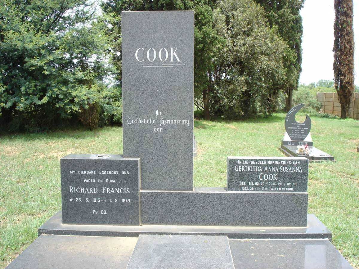 COOK Richard Francis 1915-1979 &amp; Gertruida Anna Susanna 1918-2007