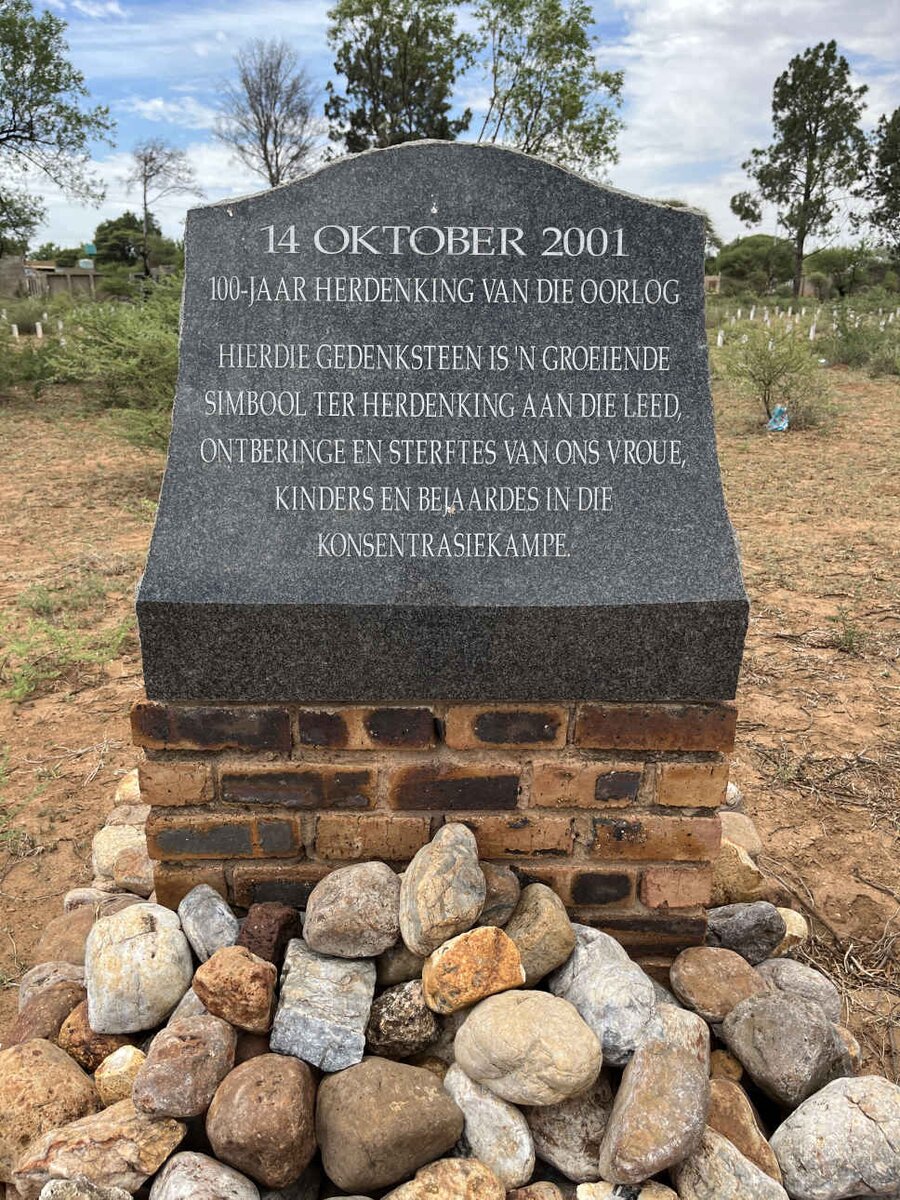 12. Anglo Boere Oorlog 100 jarige herdenking gedenksteen.