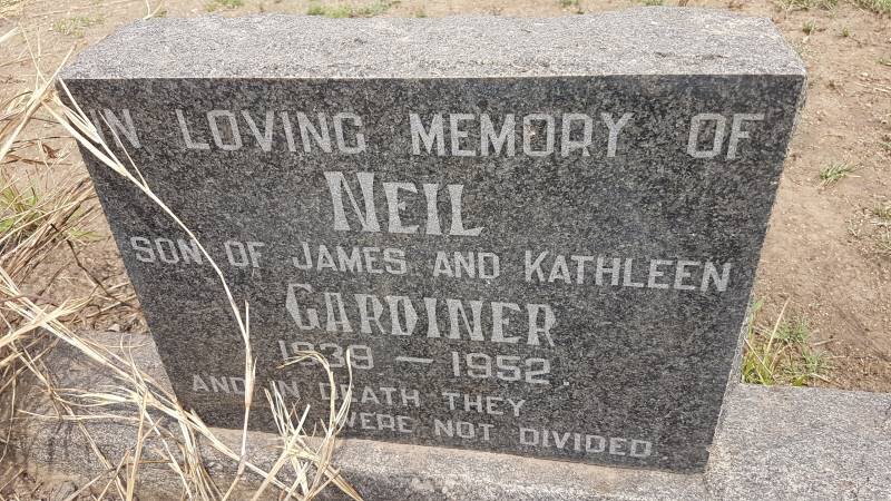 GARDINER Neil 1939-1952