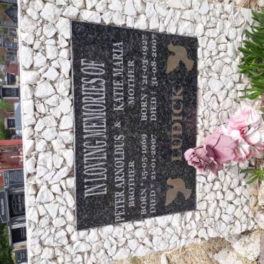 LUDICK Katie Maria 1927-2007 :: LUDICK Peter Arnoldus 1969-2007