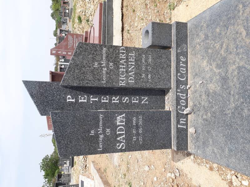 PETERSEN Richard Daniel 1954-2014 &amp; Sada 1956-2012