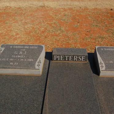PIETERSE G.B.J. 1911-1994 &amp; A.S. 1913-