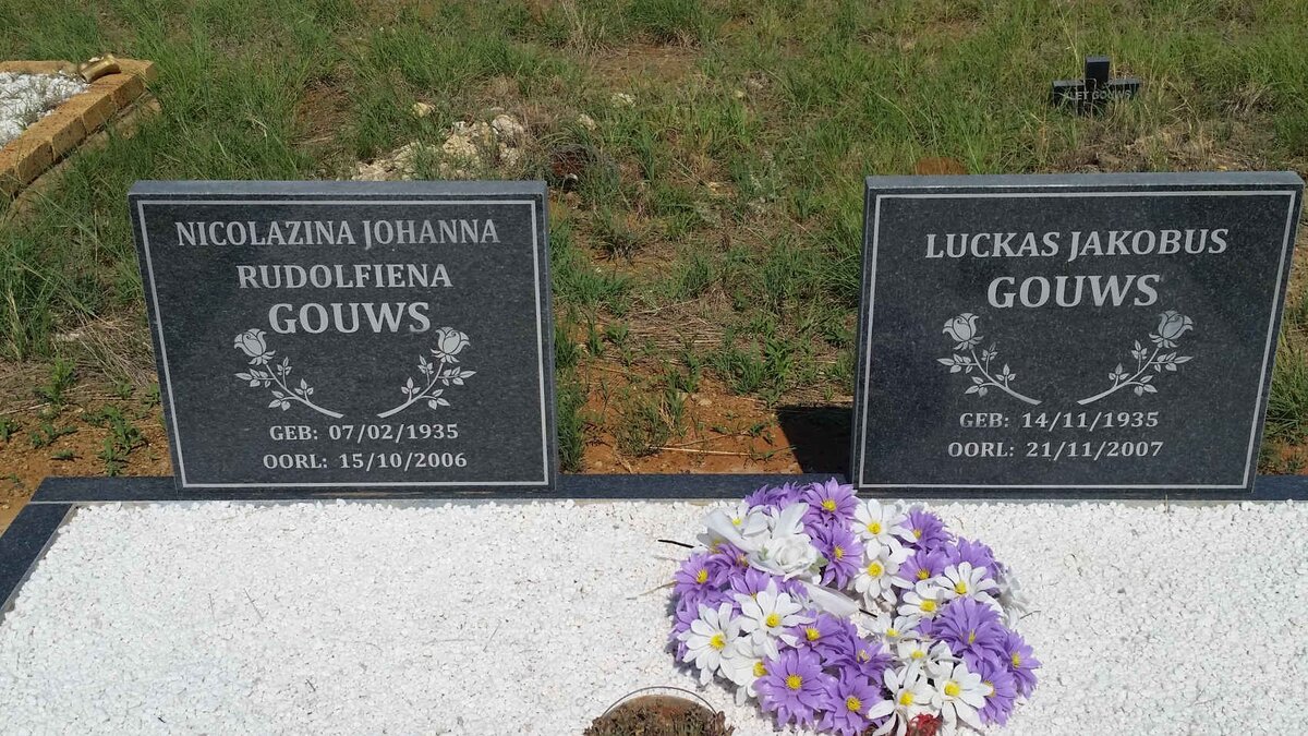 GOUWS Luckas Jakobus 1935-2007 &amp; Nicolazina Johanna Rudolfiena 1935-2006