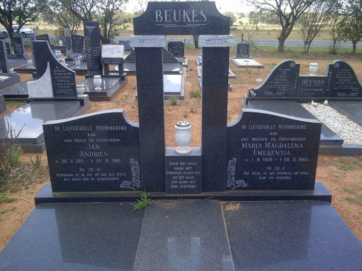 BEUKES Jan Andries 1910-1982 &amp; Maria Magdalena Emerentia 1909-1983