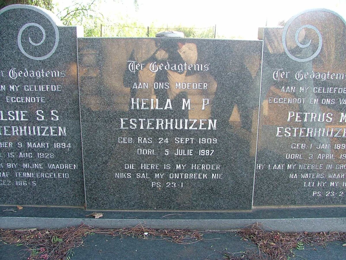 ESTERHUIZEN Heila M.P. nee RAS 1909-1987