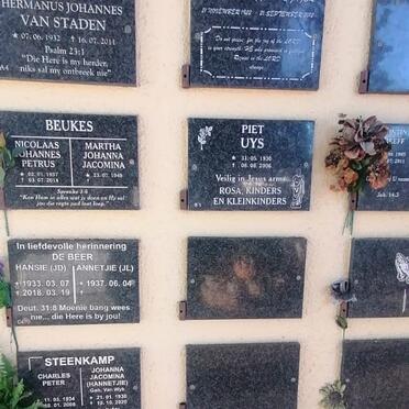 STADEN Hermanus Johannes, van 1932-2014 :: BEUKES Nicolaas Johannes Petrus 1937-2014 &amp; Johanna Jacomina
