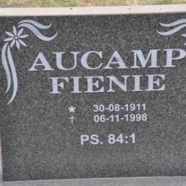 AUCAMP Fienie 1911-1998