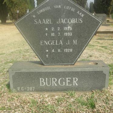 BURGER Saarl Jacobus 1925-1993 &amp; Engela J.M. 1928-
