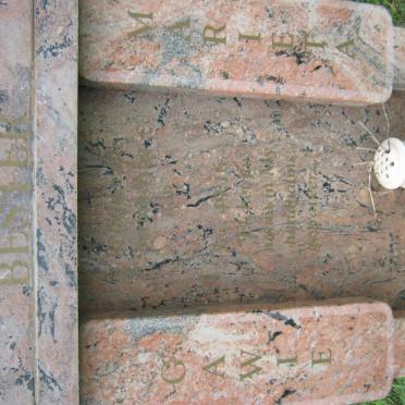 BESTER Gawie &amp; Marieta