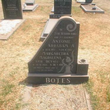 BOTES Antonie Abraham A. 1912-1987 &amp; Margaretha Magdalena DEYSEL 1923-1991