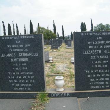 DREYER Johannes Gerhardus Marthinus 1898-1988 &amp; Elizabeth Helena HENDRIKS 1899-1985