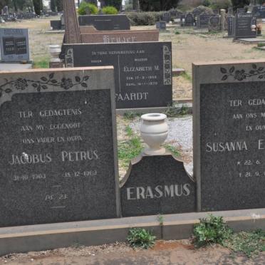 ERASMUS Jacobus Petrus 1903-1969 &amp; Susanna Elizabeth 1907-1975