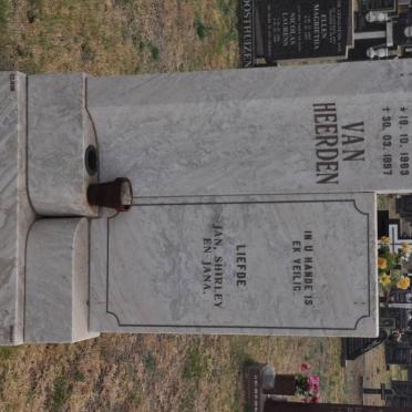 HEERDEN Hendrina Maria, van 1963-1997