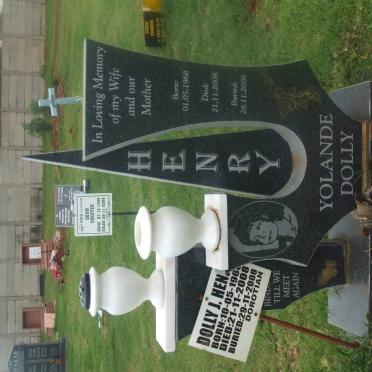 HENRI Yolande Dolly 1968-2008