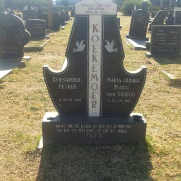 KOEKEMOER Gerhardus Petrus 1921- &amp; Maria Jacoba KRUGER 1927-