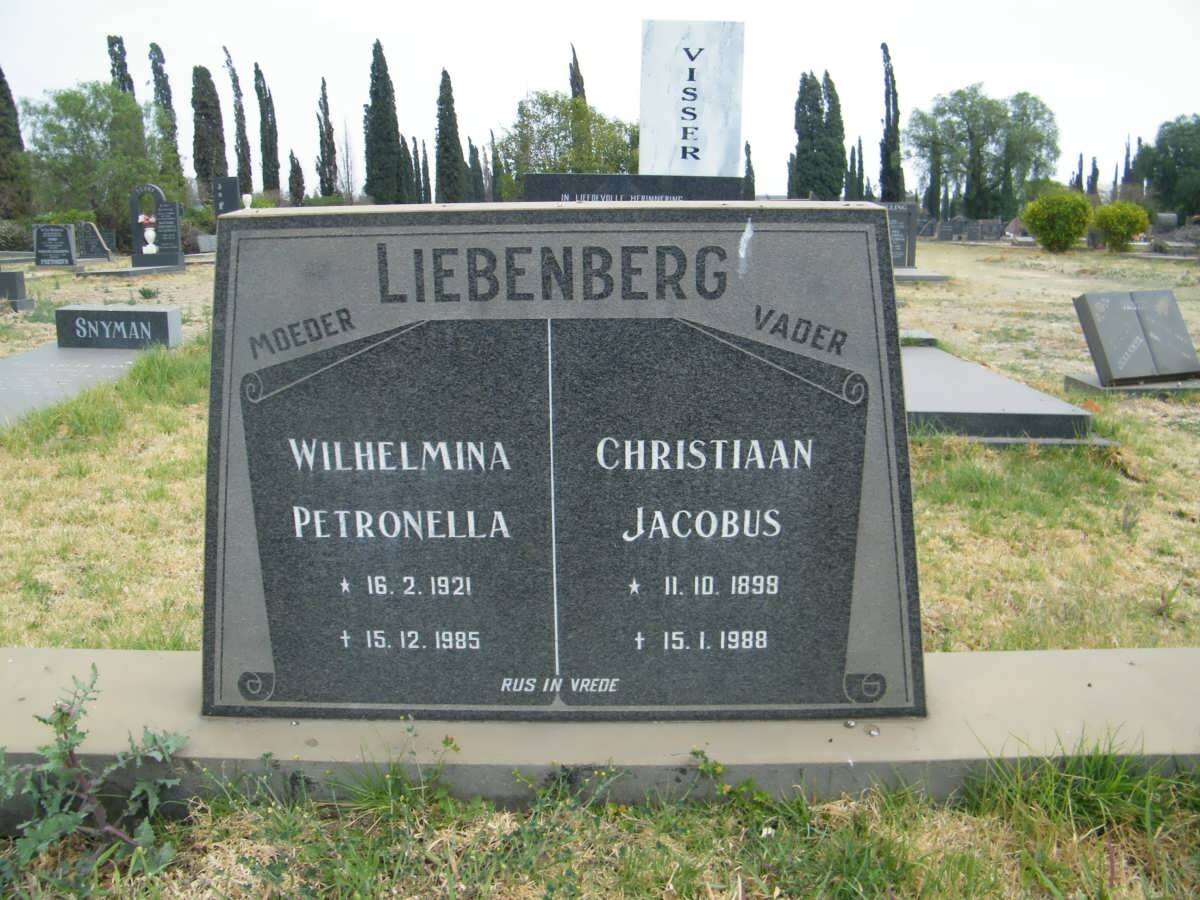 LIEBENBERG Christiaan Jacobus 1898-1988 &amp; Wilhelmina Petronella 1921-1985
