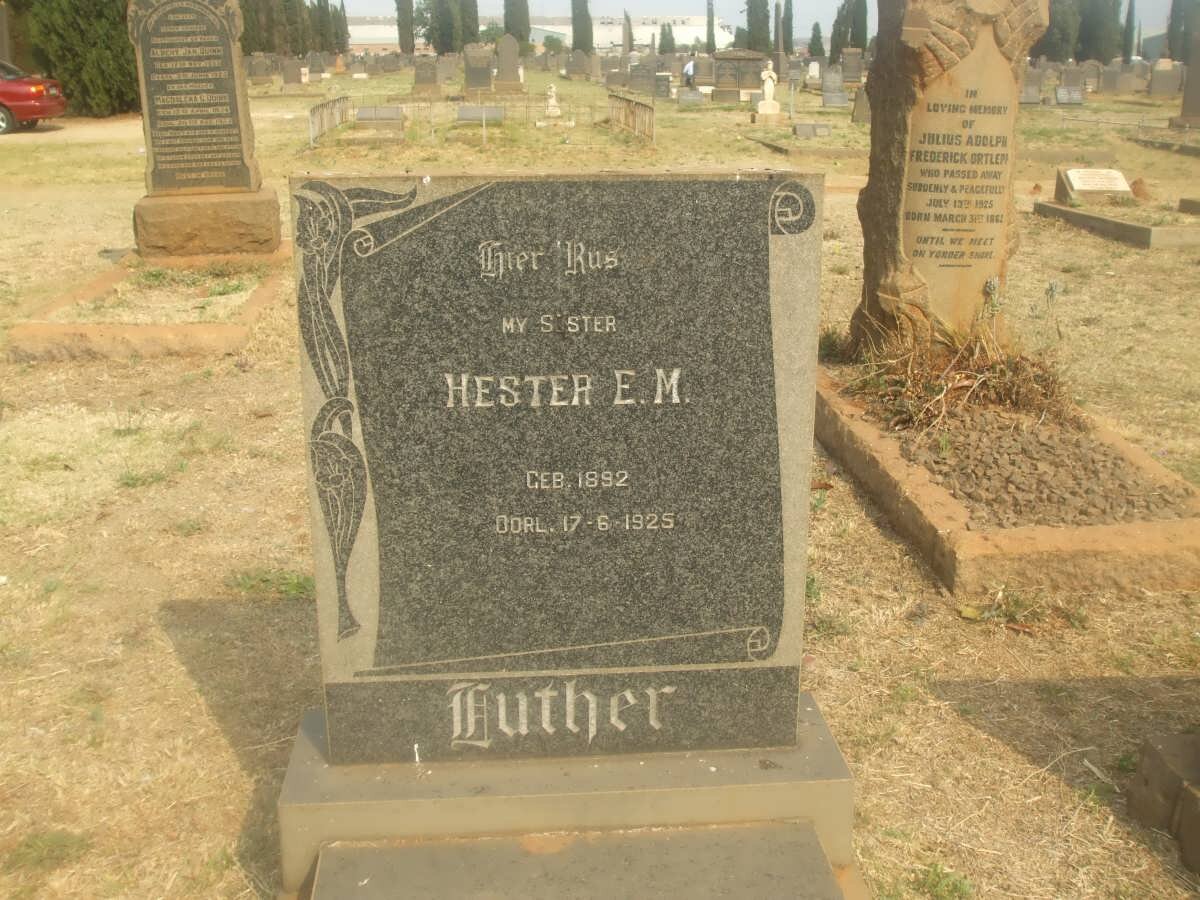LUTHER Hester E.M. 1892-1925