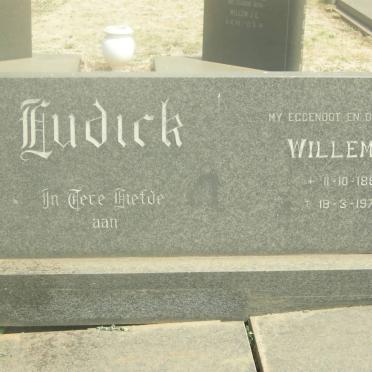 LUDICK Willem F. 1889-1974 &amp; Hester C. -1889