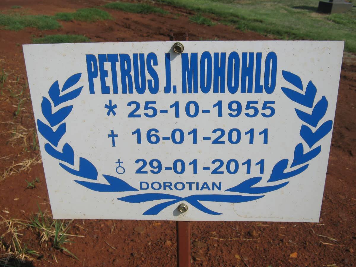MOHOHLO Petrus J. 1955-2011