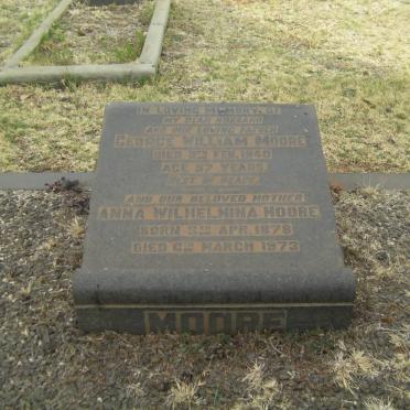 MOORE George William -1940 &amp; Anna Wilhelmina 1878-1973