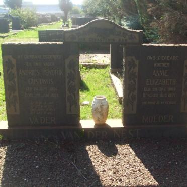 NEST Andries Hendrik Gustavus. van der 1884-1959 &amp; Annie Elizabeth 1898-1971