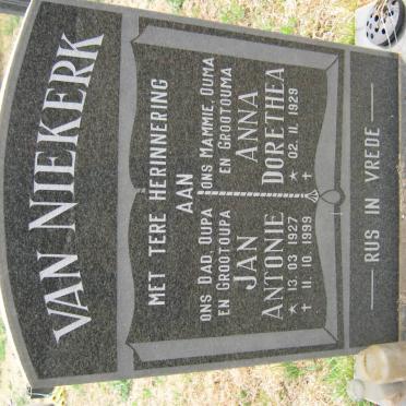 NIEKERK Jan Antonie, van 1927-1999 &amp; Anna Dorethea 1929-