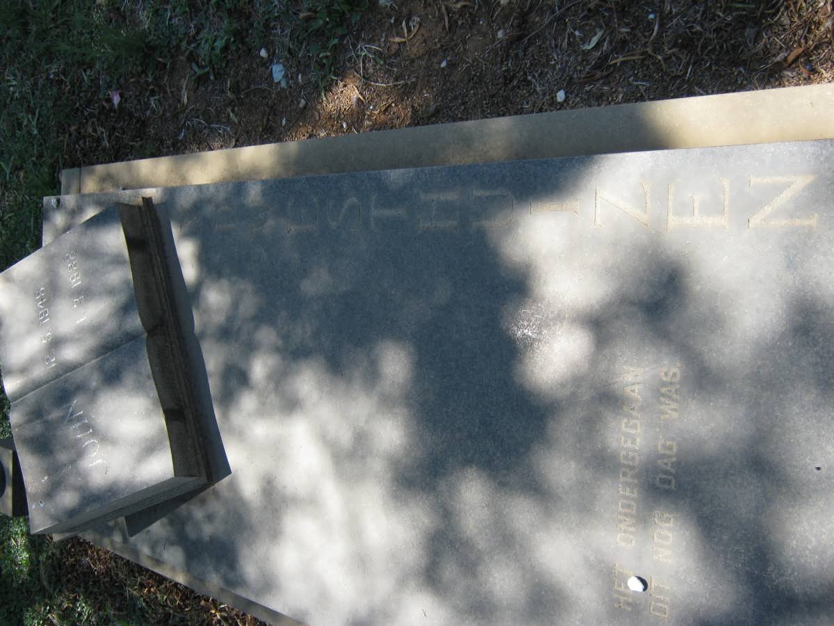 OOSTHUIZEN John 1946-1988