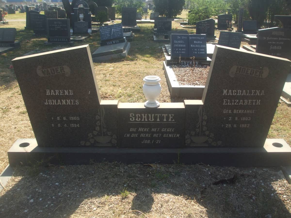 SCHUTTE Barend Johannes 1905-1984 &amp; Magdalena Elizabeth BERRANGE 1903-1982