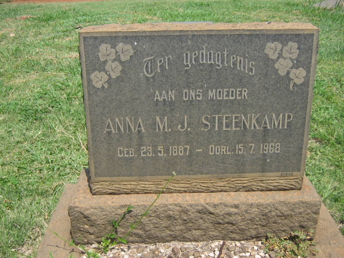 STEENKAMP Anna M.J. 1887-1968