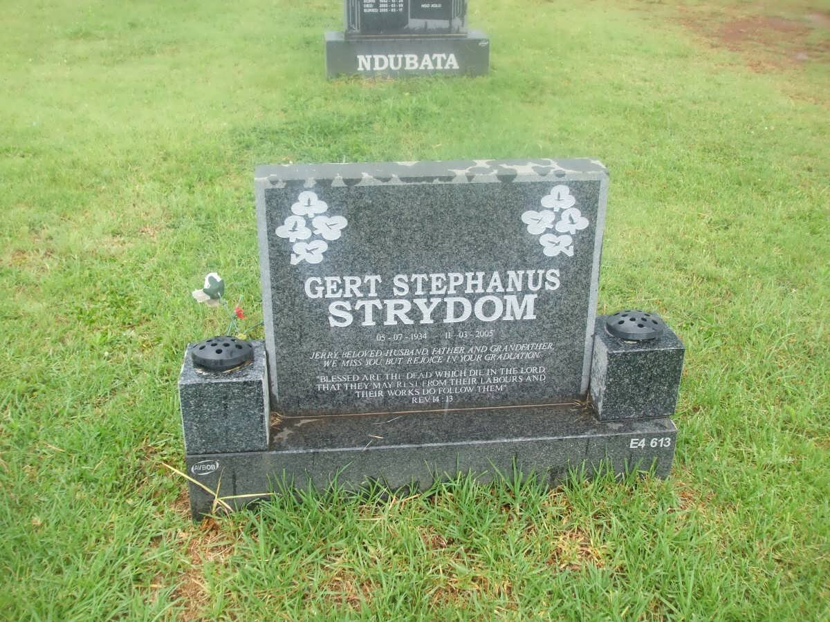 STRYDOM Gert Stephanus 1934-2005