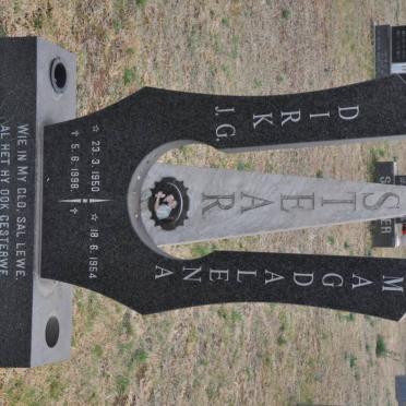 STEAR Dirk J.G. 1950-1998 &amp; Magdalena 1954-