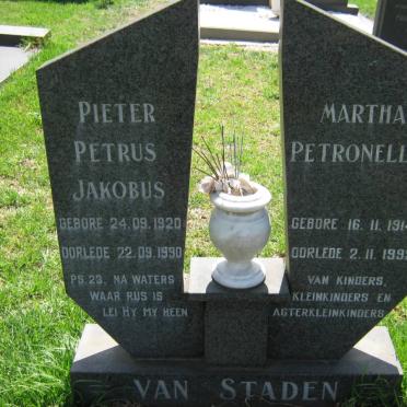 STADEN Petrus Jakobus, van 1920-1990 &amp; Martha Petronella 1914-1992
