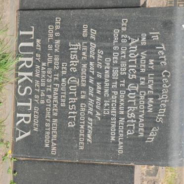 TURKSTRA Andries 1895-1961 &amp; Hiske WOUTERS 1902-1973