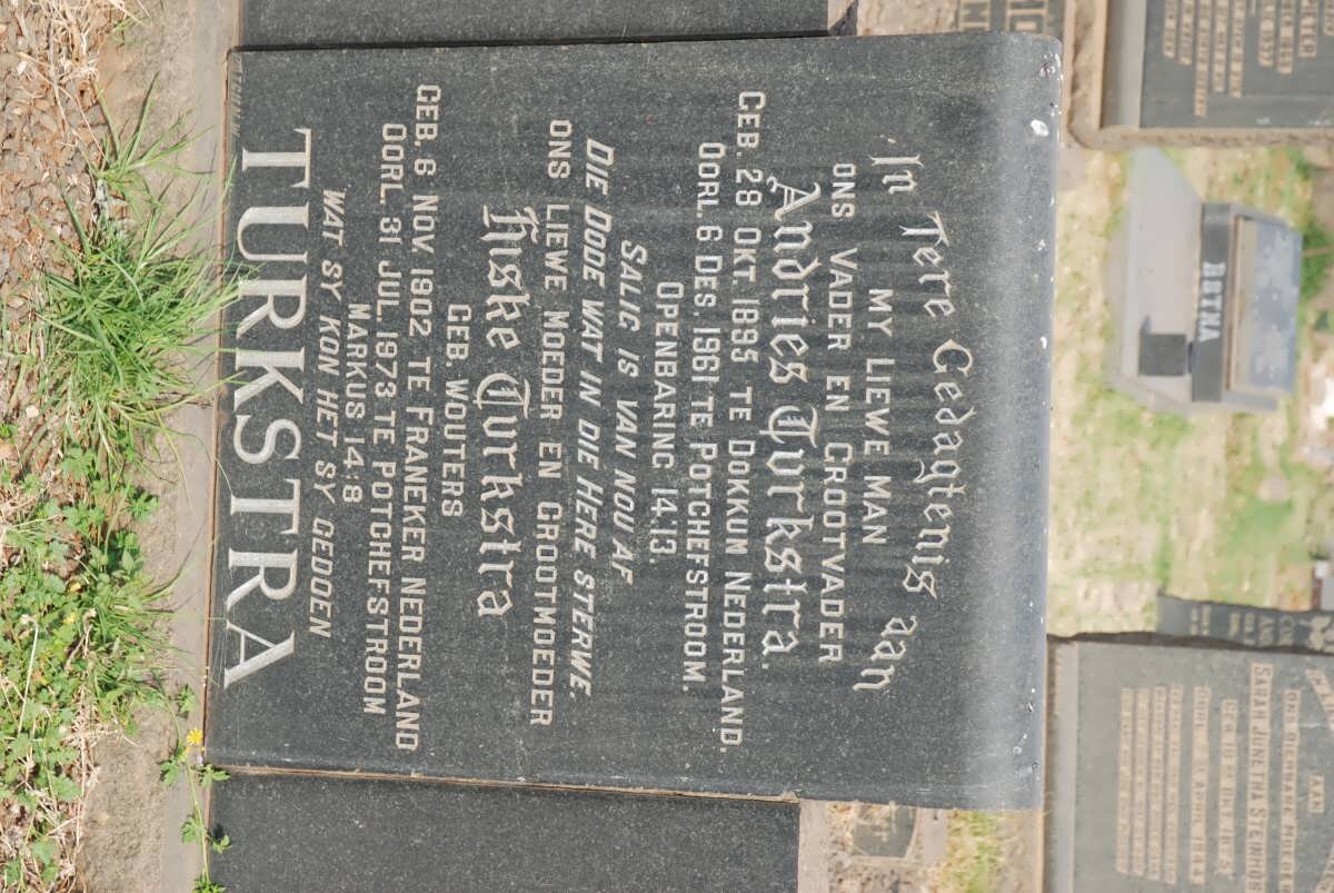 TURKSTRA Andries 1895-1961 &amp; Hiske WOUTERS 1902-1973