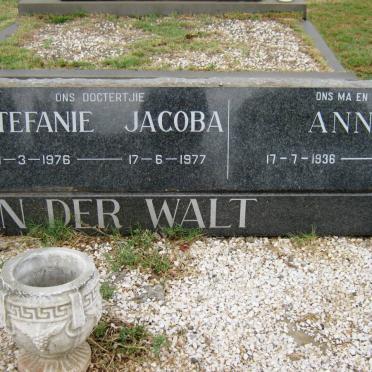 WALT Eben, van der 1925-1979 &amp; Annie 1936-2007 :: VAN DER WALT Stefanie  Jacoba 1976-1977