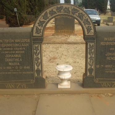 ZYL Johannes Hendrik, van 1882-1972 &amp; Johanna Dorothea Maria 1891-1948