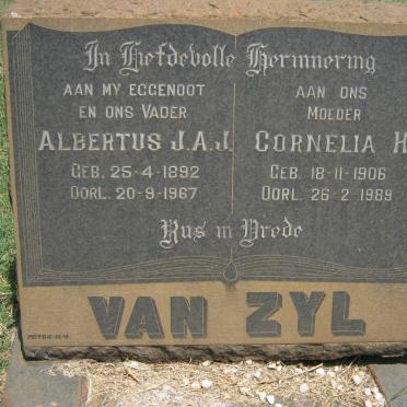ZYL Albertus J.A.J., van 1892-1967 &amp; Cornelia H. 1906-1989