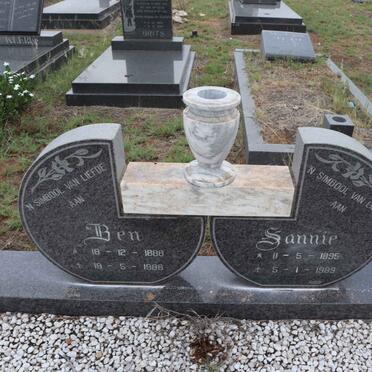 ? Ben 1888-1986 & Sannie 1895-1989