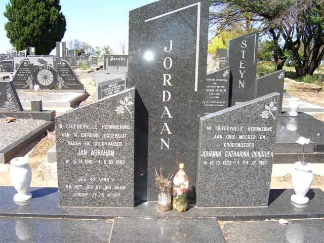 JORDAAN Jan Abraham 1916-1982 &amp; Johanna Catharina Dorothea 1922-1996