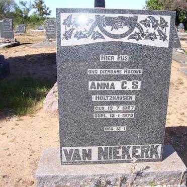 NIEKERK Anna C.S., van nee HOLTZHAUSEN 1887-1970