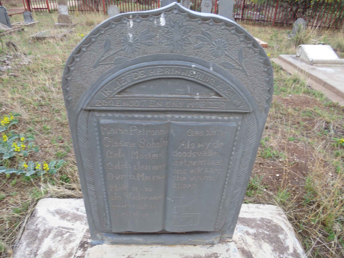 SCHOLTZ Maria Petronella Clasina nee MOSTERT 1889-1944