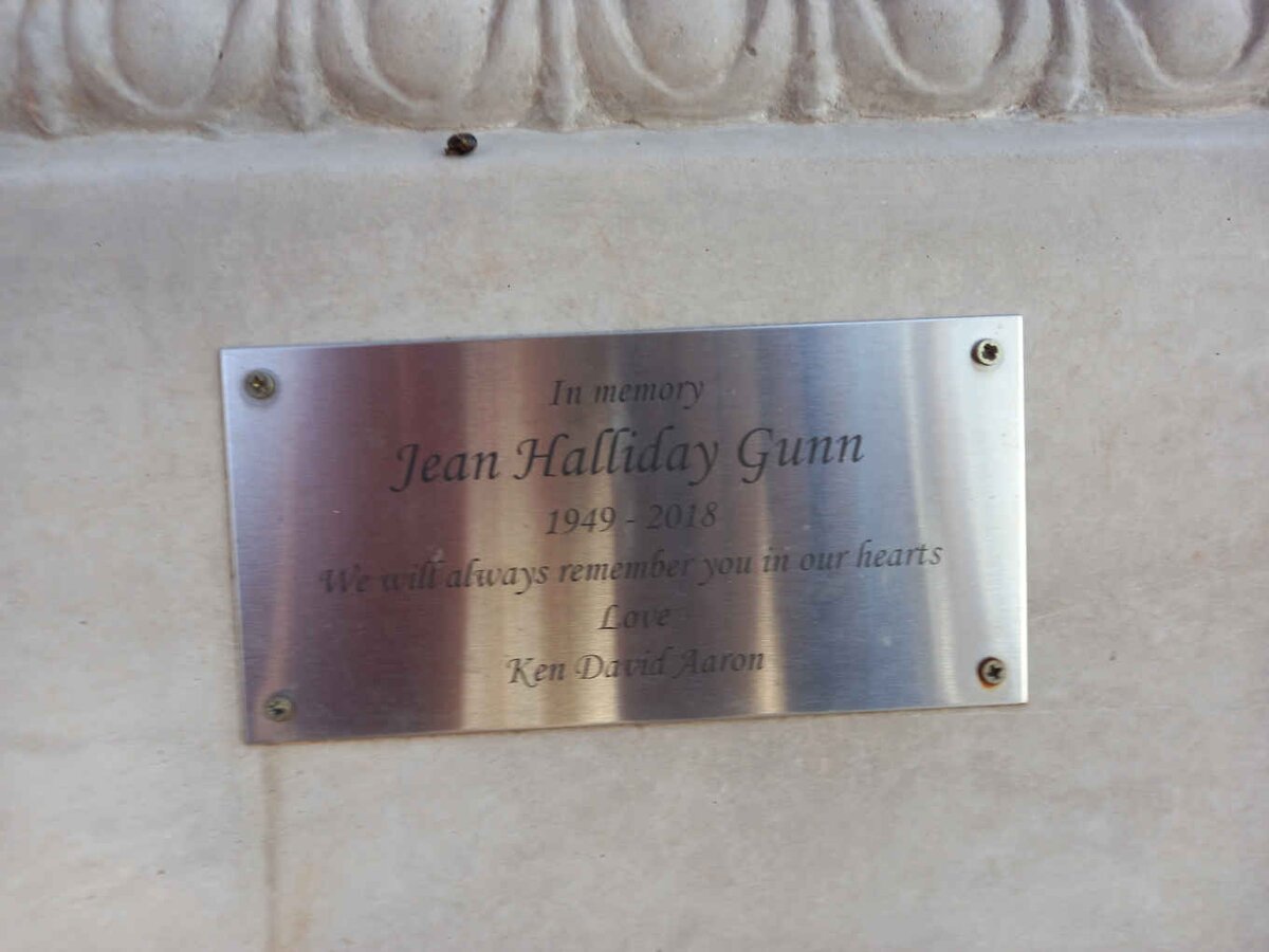 GUNN Jean Halliday 1949-2018
