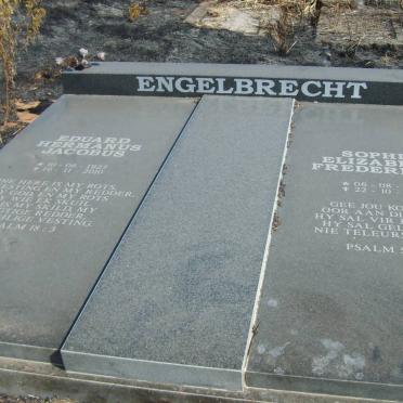 ENGELBRECHT Eduard Hermanus Jacobus 1927-2010 &amp; Sophia Elizabeth Frederieka 1926-2011