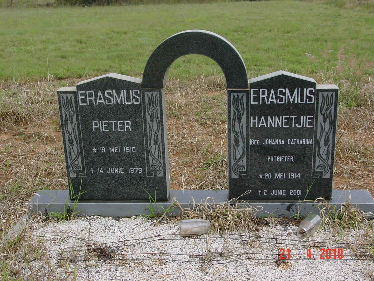 ERASMUS Pieter 1910-1979 &amp; Johanna C. POTGIETER 1914-2001