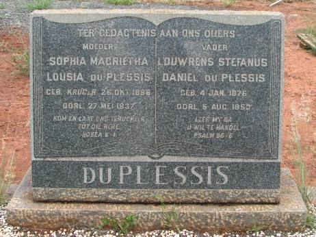 PLESSIS Louwrens Stefanus Daniel, du 1876-1950 &amp; Sophia Magrietha Louisa KRUGER  189?-1937