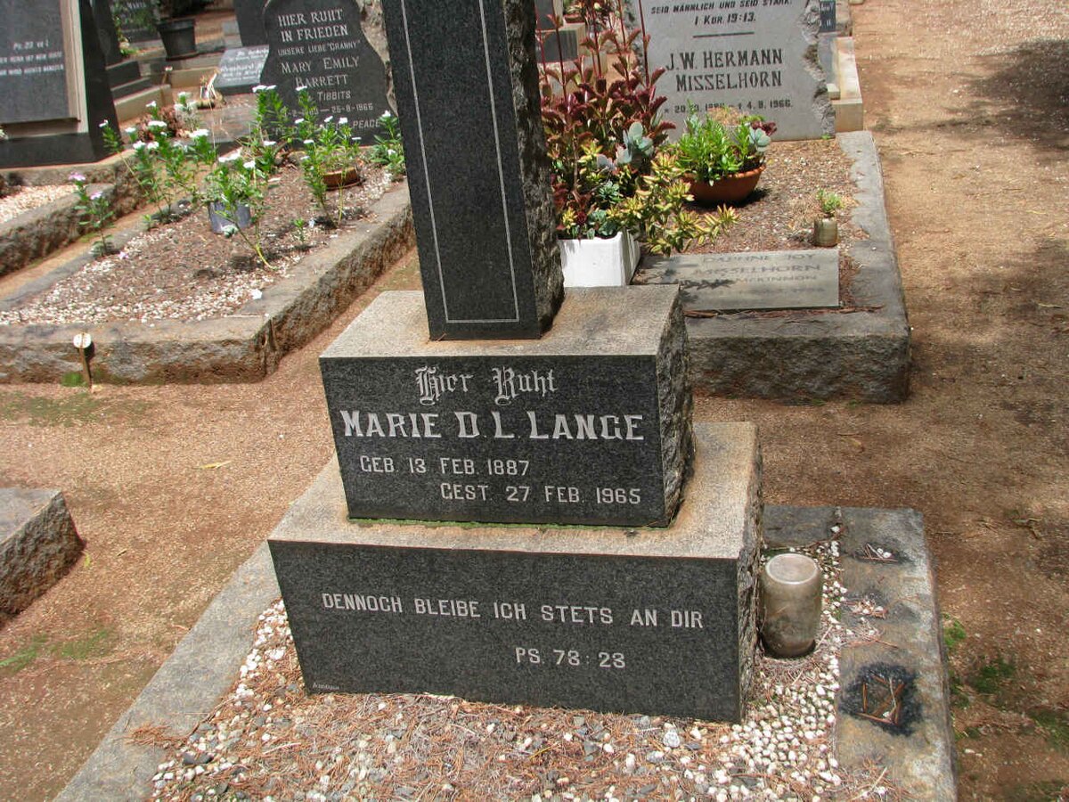 LANGE Marie D.L. 1887-1965