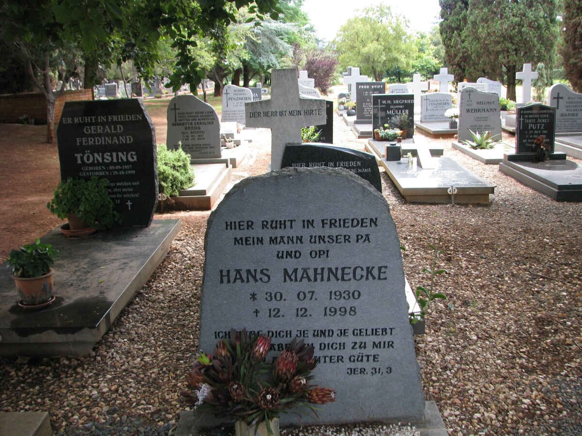 MAHNECKE Hans 1930-1998