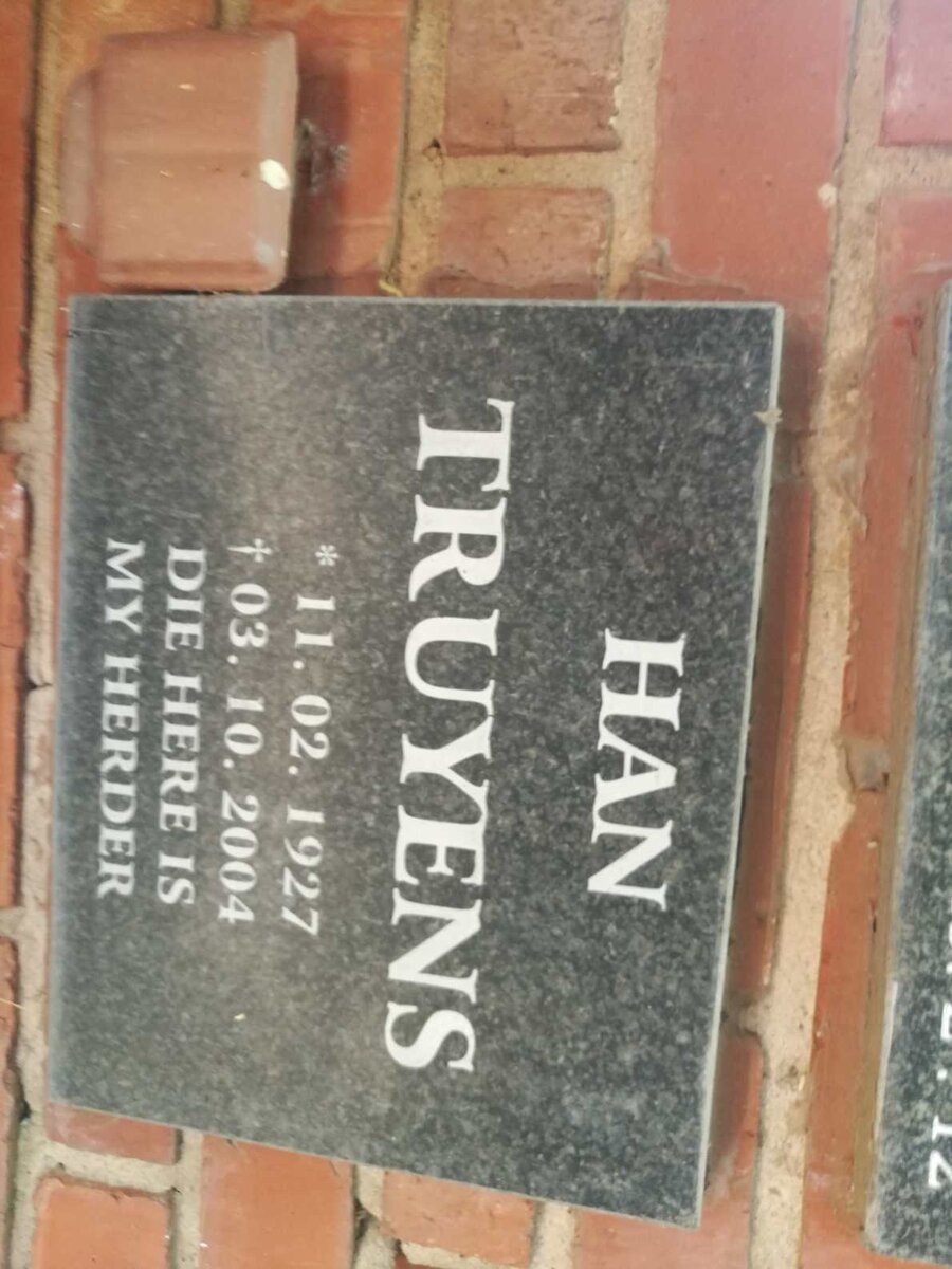 TRUYENS Han 1927-2004